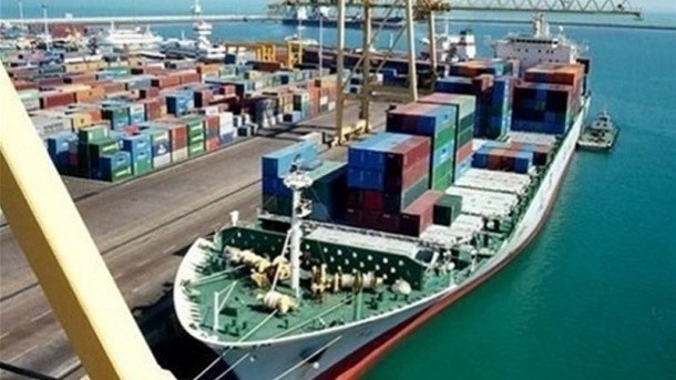 فعالیت بنادر ایران صرفاً تجاری است