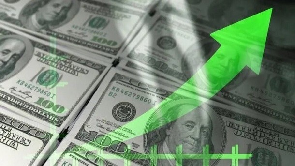 صعود قیمت دلار با شروع بازار