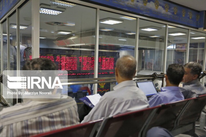 حرکت پول‌های خُرد به سمت بورس، بهترین سرمایه گذار عمومی/ روند رشد بازار سرمایه ادامه دارد