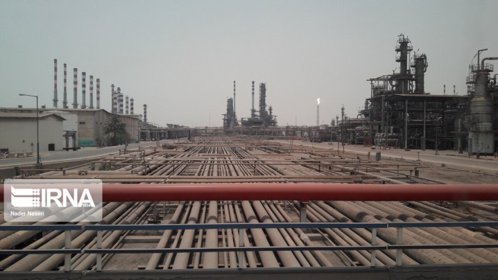 یارانه بنزین در ایران، معادل ۶۳ درصد بودجه عمومی دولت