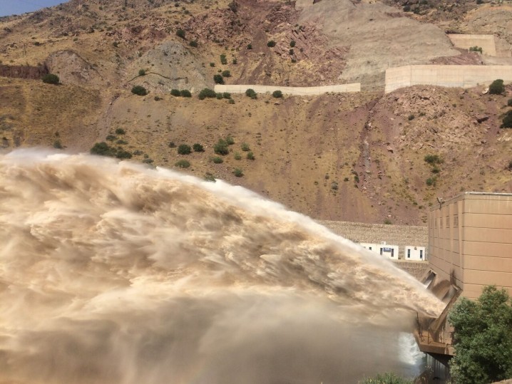 دریچه‌های لتیان باز شد؛ مردم از جاجرود دور شوند