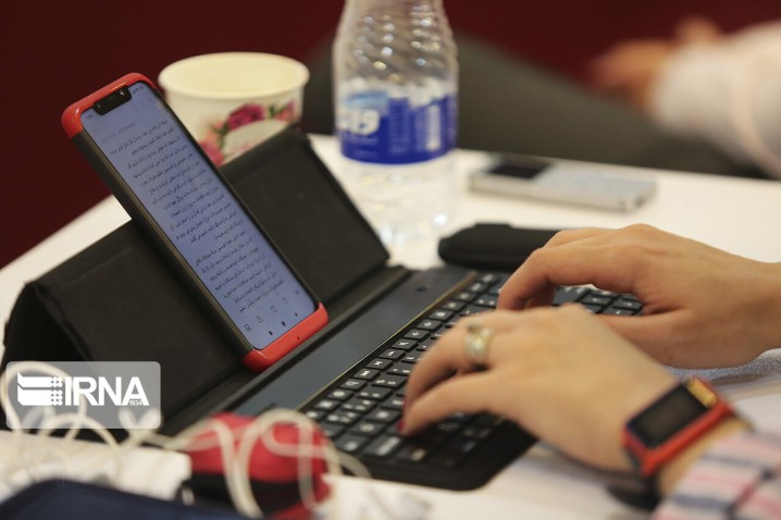 اینترنت عامل متفاوت شدن نسل «زد» است/ این عبارت در مورد جامعه ایرانی کاربرد چندانی ندارد