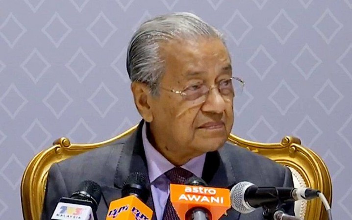 ماهاتیر محمد : تحریم آمریکا علیه ایران منشور ملل متحد را نقض میکند