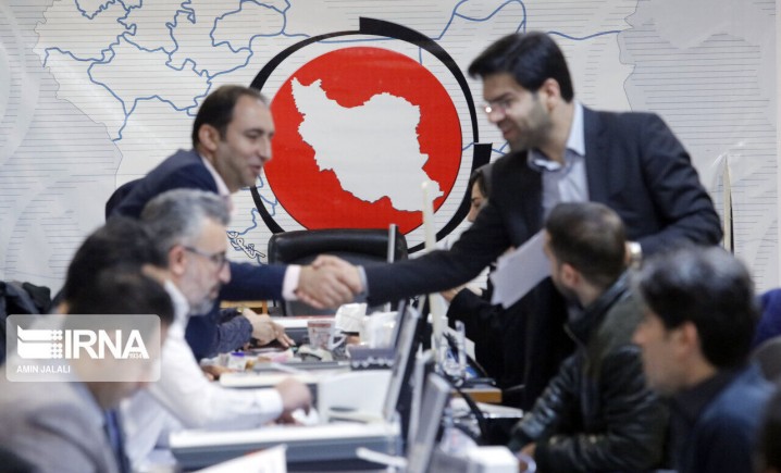 حاشیه‌های چهارمین روز نام‌نویسی داوطلبان انتخابات مجلس