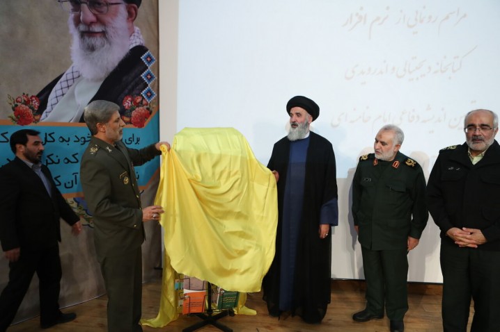 وزیردفاع: توانستیم در لحظه نخست به تجاوز دشمن پاسخ دهیم