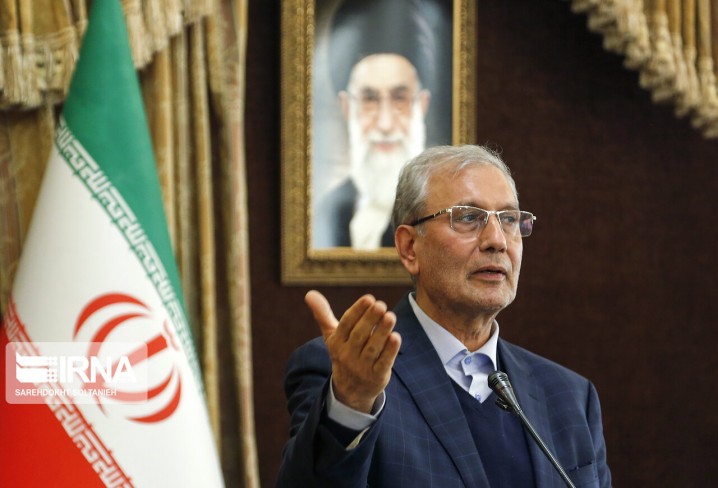 ربیعی: در اطلاع‌رسانی کرونا با صداقت عمل کردیم