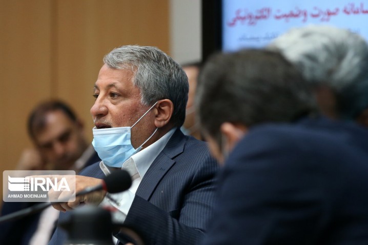 محسن هاشمی: درباره انتخابات هیات رئیسه سورپرازیتان می کنیم