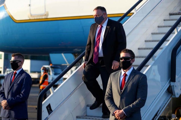 پمپئو با چه هدفی به لندن سفر میکند؟