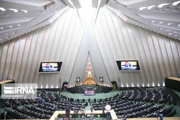 میرتاج الدینی: رد کلیات بودجه سبب بحران در کشور می‌شود