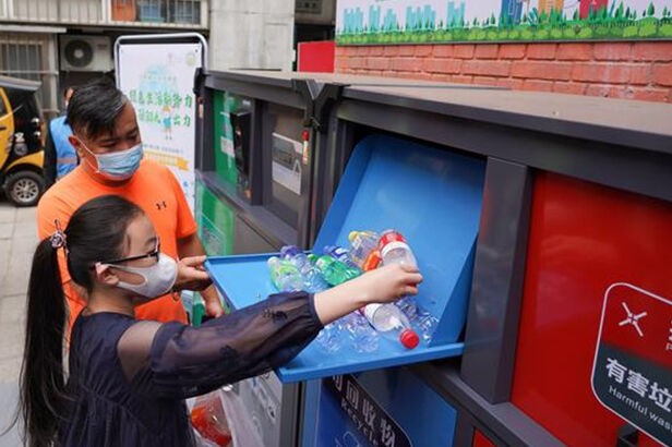 چین به دنبال کاهش مصرف پلاستیک و تولید مواد تجزیه پذیر