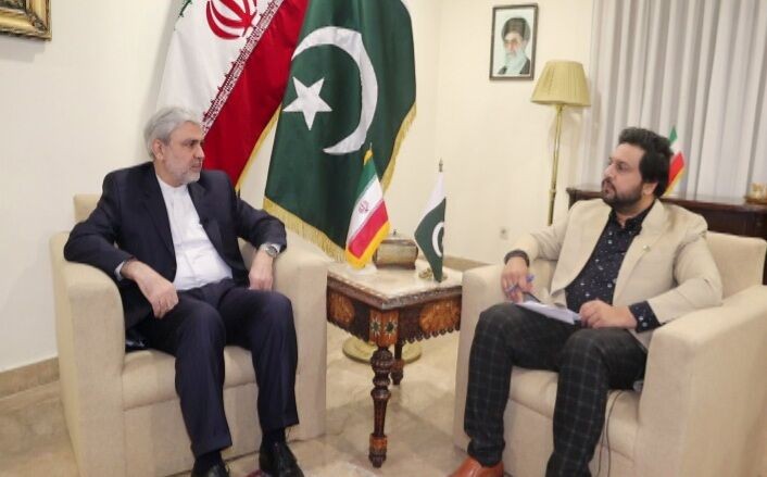 سفیر ایران: تهران و اسلام آباد برای تکمیل خط لوله گاز مصمم هستند