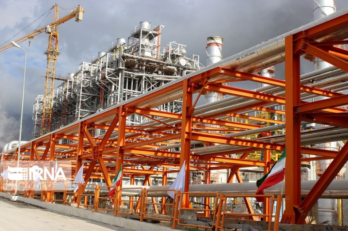 رشد ظرفیت صنعت پتروشیمی در دولت تدبیر و امید