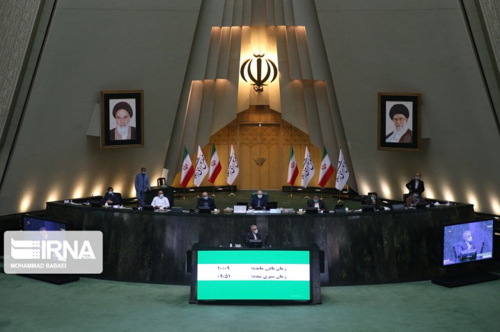 تاریخ‌سازی مجلس یازدهم؛ دو ماه سرگردانی لایحه بودجه به چه بهایی؟