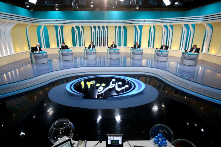 مناظره در سیمای «ملی»؛ حذف ۲ پرسش محوری «تحریم‌های ترامپ و کرونا»!