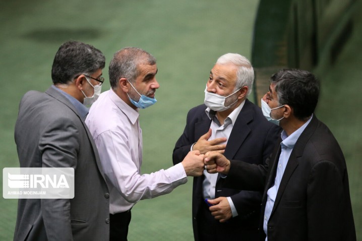 نیکزاد: اسامی وزرای پیشنهادی شنبه اعلام وصول می‌شود