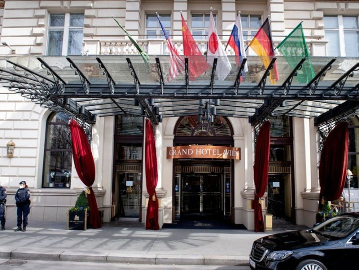 بستر سازی برای احیای برجام با گام های ملموس و عینی