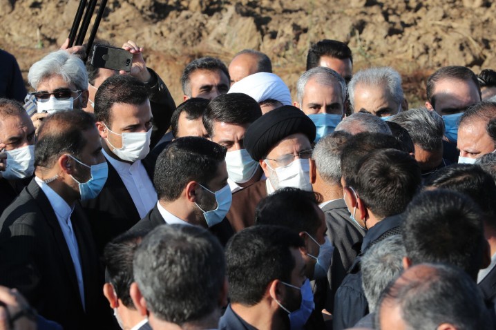 رضایت ۷۳ درصدی مردم از عملکرد آیت‌الله رییسی در مقابله با کرونا