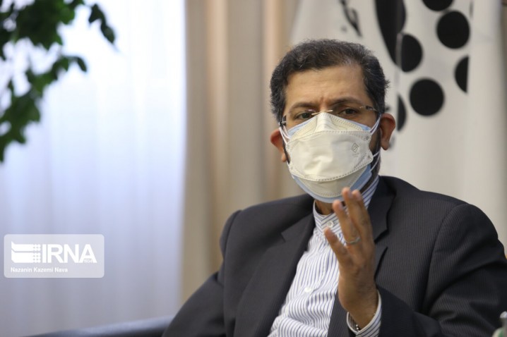 خطیب‌زاده: تمرکز تیم مذاکره کننده رفع تحریم‌هاست