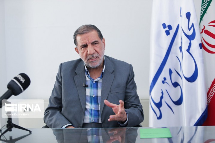 کوثری: بازدیدهای میدانی رییس جمهوری جلوی تصمیمات اشتباه را می‌گیرد