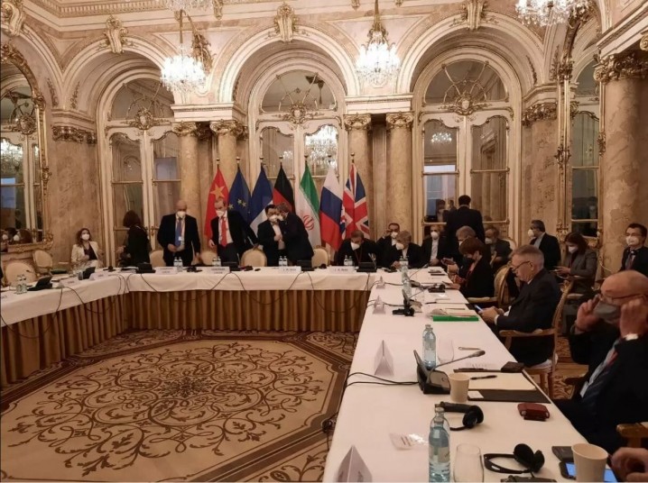 شگردها و تاکتیک‌ها برای منحرف‌سازی ذهن ایرانیان از مذاکرات وین