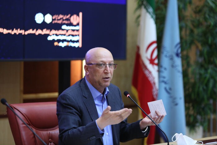 آموزش الکترونیکی فقط برای دانشجویان دوره‌های مجازی ادامه می‌یابد