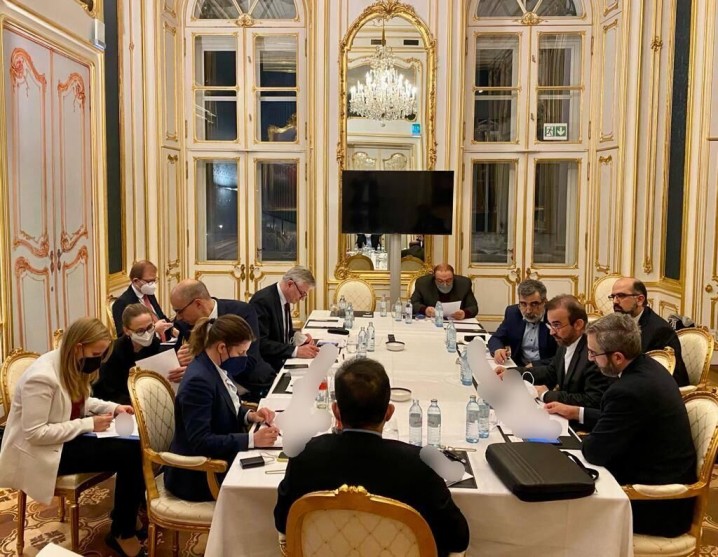 آخرین و مهمترین روزهای مذاکرات / لزوم لغو تحریمها به طور موثر و عملیاتی