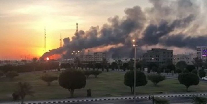 ادامه جنایات ائتلاف متجاوز/ پاسخ کوبنده رزمندگان یمنی در هشتمین سالگرد تجاوز