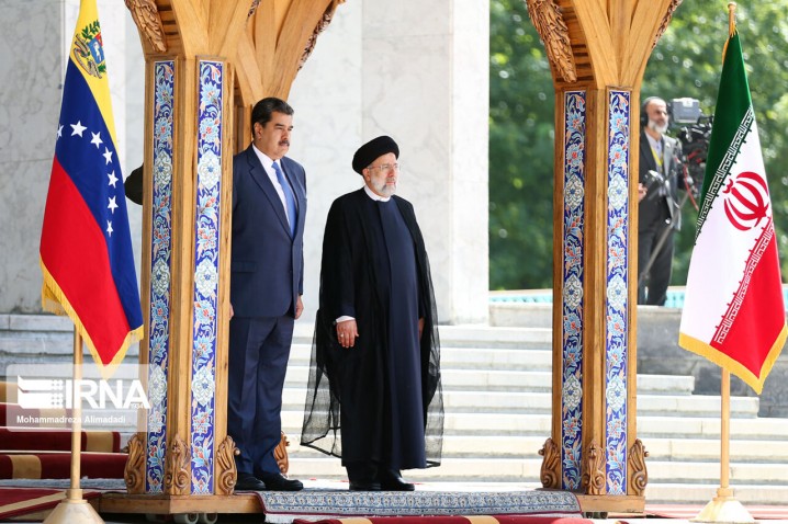 استقبال رسمی آیت‌الله رئیسی از نیکلاس مادورو