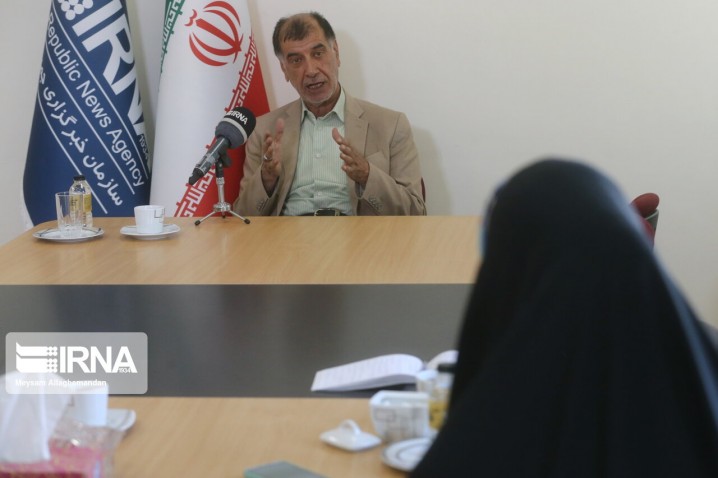 باهنر: فقط دولت سیزدهم جرات و همت عادلانه‌سازی یارانه‌ها را داشت/ برقراری ارتباط مستقیم با مردم تصویر جذابی است