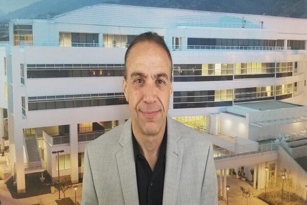 استاد دانشگاه آمریکا: سفر رئیس جمهور ایران به سوریه، نشانه پیروزی محور مقاومت است
