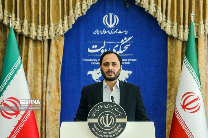 بهادری جهرمی: مردم در بازارهای ملتهب سرمایه‌گذاری نکنند