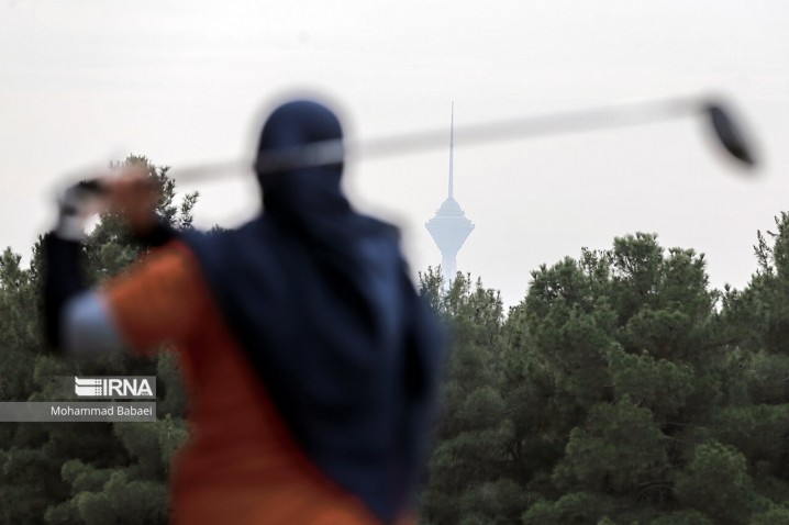 تسهیل فعالیت ورزشی پناه‌جویان در ایران/ ۲۰ میلیون دلار از پول ورزش ایران بلوکه است