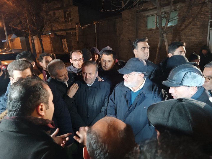 تعداد مصدومان زلزله خوی به ۸۱۶ نفر افزایش یافت/ ۳ نفر فوت شده اند