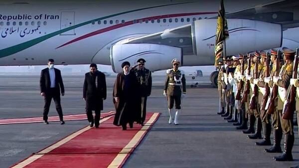 آیت‌الله رئیسی به تهران بازگشت 