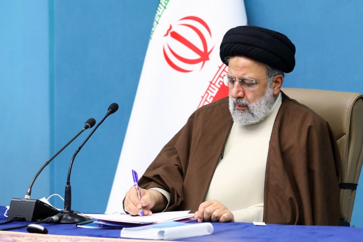 آیت‌الله رئیسی: قهرمانی وزنه‌برداران توانمندی‌ فرزندان این مرز و بوم را به نمایش گذاشت