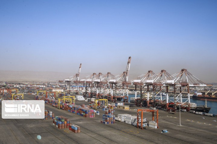 رشد تجارت ایران با همسایگان/ بازار کشورهای همسایه، گام بلند دولت برای ارزآوری بیشتر