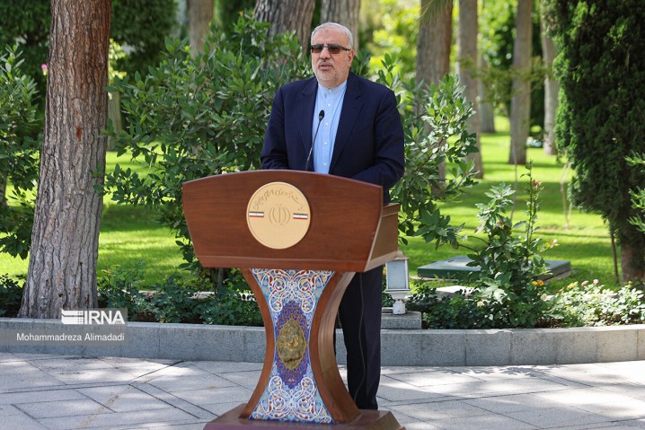 اوجی: جمع‌آوری ۲۱ مشعل کارون/ فاز اول پالایشگاه بیدبلند تا پایان سال بهره برداری می‌شود