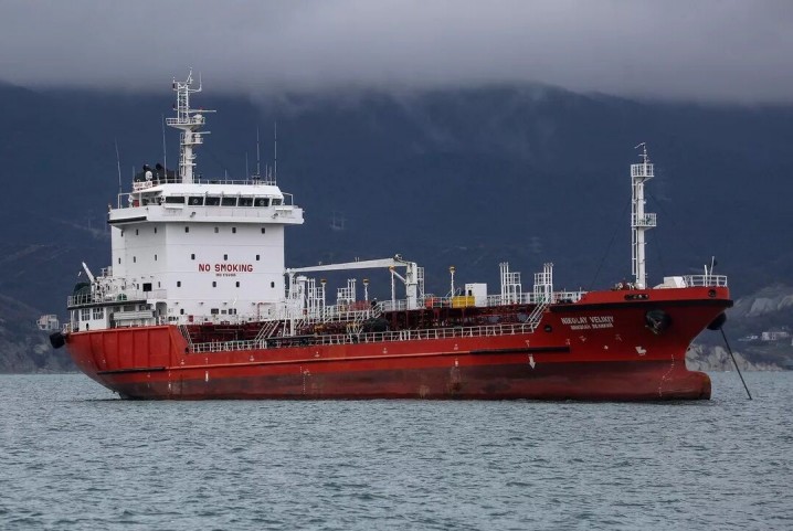 اسپوتنیک: آمریکا واردات نفت از روسیه را از سر گرفت