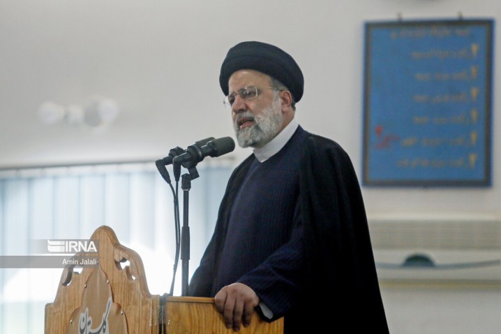 رئیسی: دولت از بخش‌های تعاونی و خصوصی حمایت می‌کند