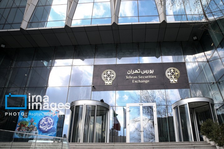 تکرار عقبگرد بورس در پایان هفته/ صندوق‌های اهرمی جلوی ریزش بزرگ را گرفتند