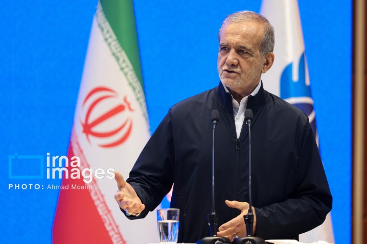 پزشکیان: اگر با هم توافق کنیم، به کسی نیاز نخواهیم داشت/ ایران قدرتمندتر از همیشه است