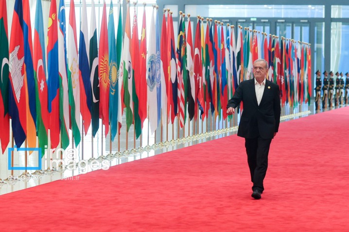 جذب سرمایه با دیپلماسی اقتصادی/ از بریکس و شانگهای تا ایرانیان خارج‌نشین