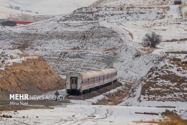 اتابک: دستور روان‌سازی واردات قطعات ریلی صادر شد