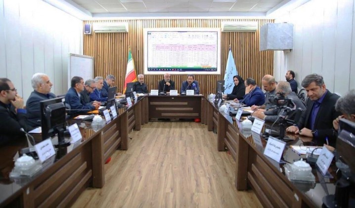 حداقل حقوق کارگران در سال بعد ۶۰ درصد افزایش می‌یابد/ سبد معیشت ۴۲ میلیون و ۹۰۰ هزار تومان