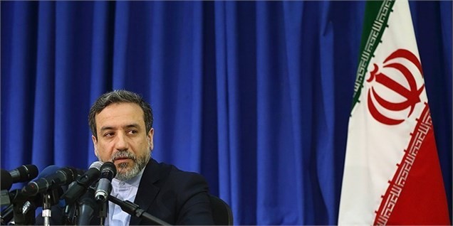 عراقچی: دی ماه تحریم‌ها در عمل برداشته خواهند شد