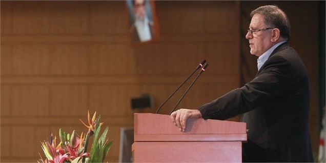پیش‌بینی سیف: رشد اقتصادی ۵% و تورم تک رقمی در سال آینده