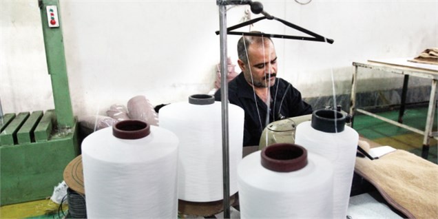 حداقل مزد سال ۹۵ به ۸۱۱ هزار تومان رسید