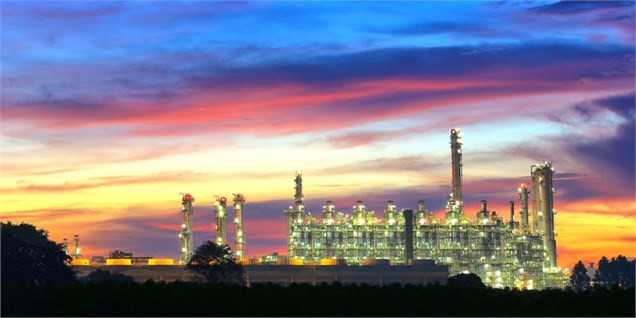 خارجی‌ها برای احداث زنجیره پتروشیمی می‌آیند
