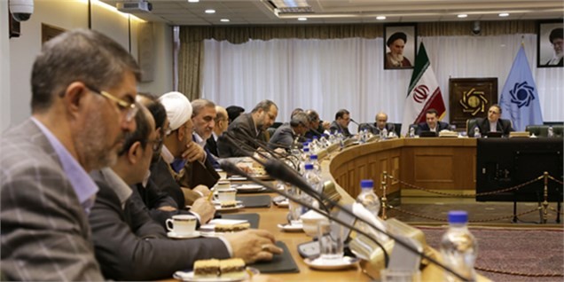 سیف:کاهش نرخ سود بانکی متناسب با نرخ تورم/ ارز امسال تک نرخی می‌شود