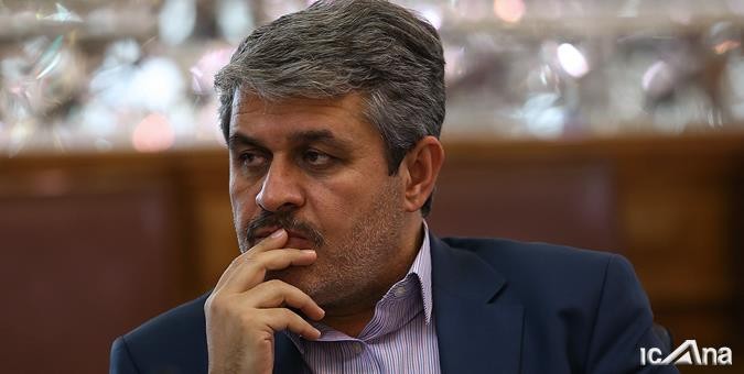 امضای رییس دولت دهم پای برخی تخلفات نفتی/نقش بنیاد تعاون در تخلف فروش نفت توسط نیروی انتظامی/اخذ مجوز از ستاد تدابیر ویژه اقتصادی برای تخلفات نفتی